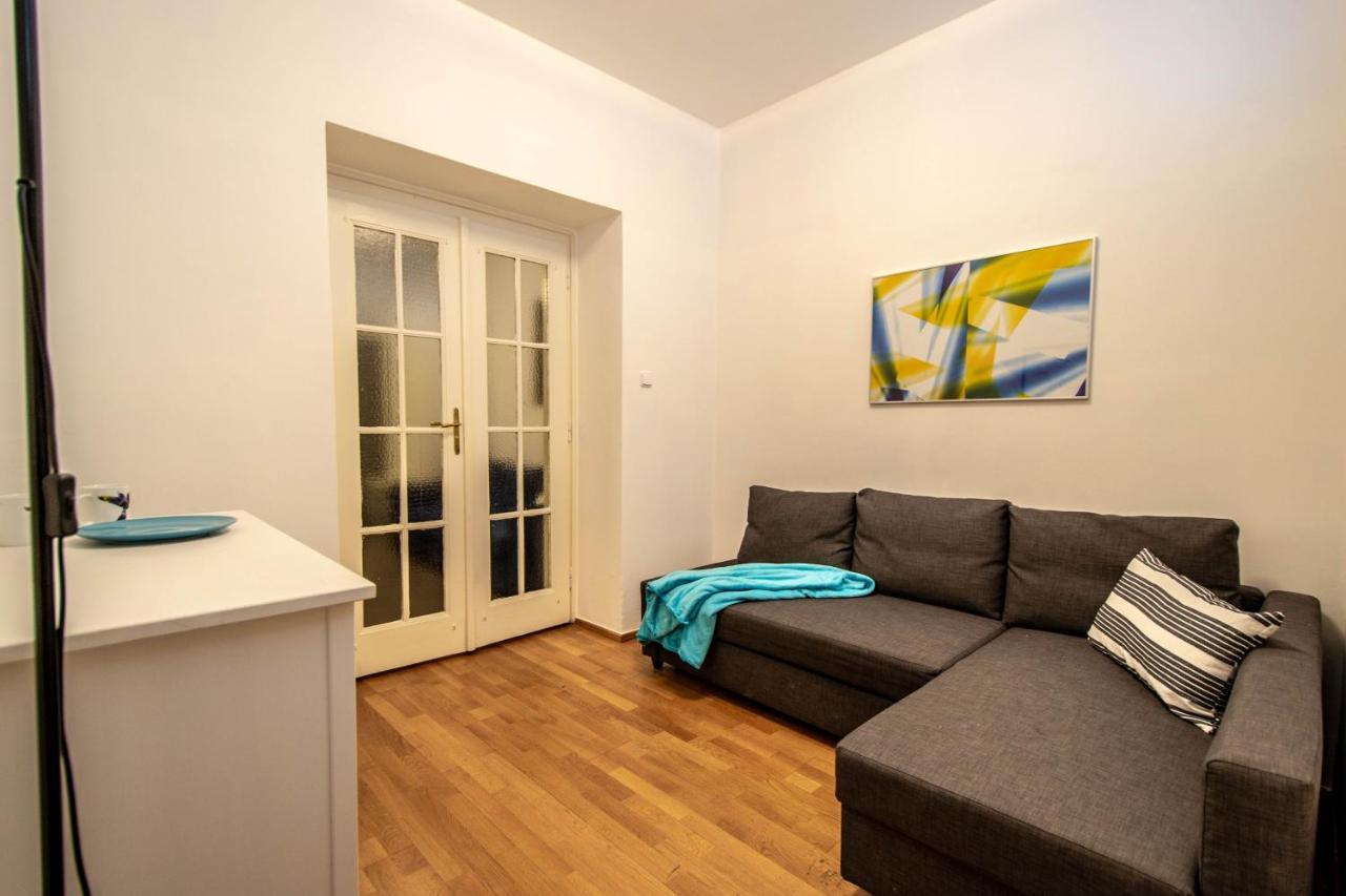 Apartment Labyrinth By Ruterra *